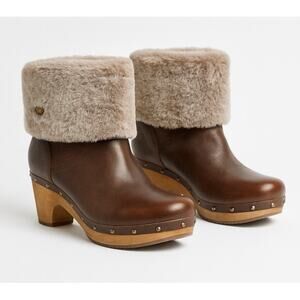 UGG Australia Lynnea II Leather Clog Boots